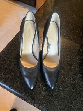 Enzo Angiolini Black Pointed Toe Pumps